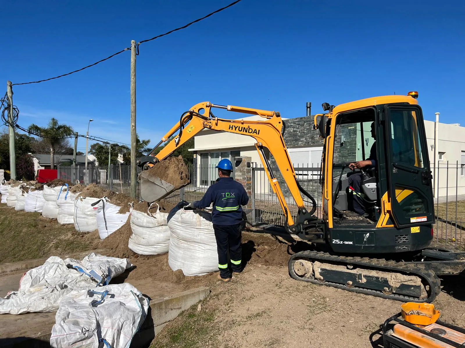 Obras Eléctricas — Tendanix S.A.